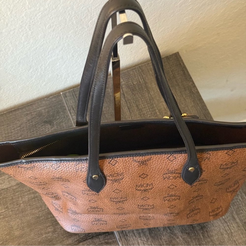 💎AUTHENTIC MCM SMALL CHOCO TOTE BAG EXCELLENT CONDITION 💎 - Picture 14 of 14